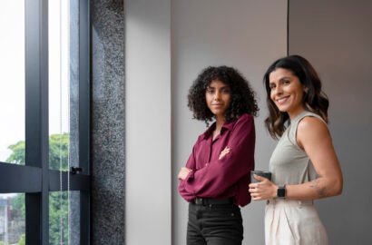 middle-aged-hispanic-business-people